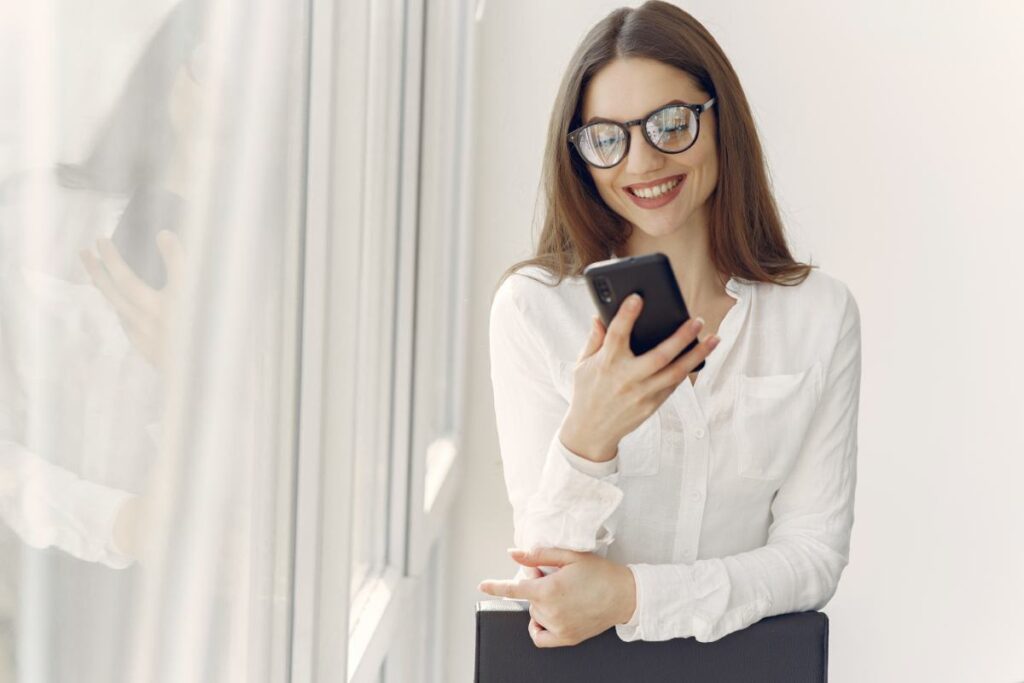 Donna smartphone