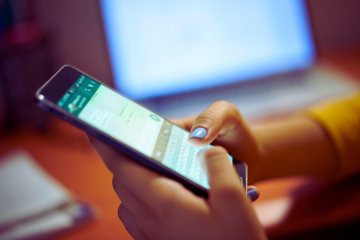 WhatsApp, blocca i messaggi degli sconosciuti con un clic